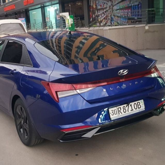 Hyundai Elantra 2022