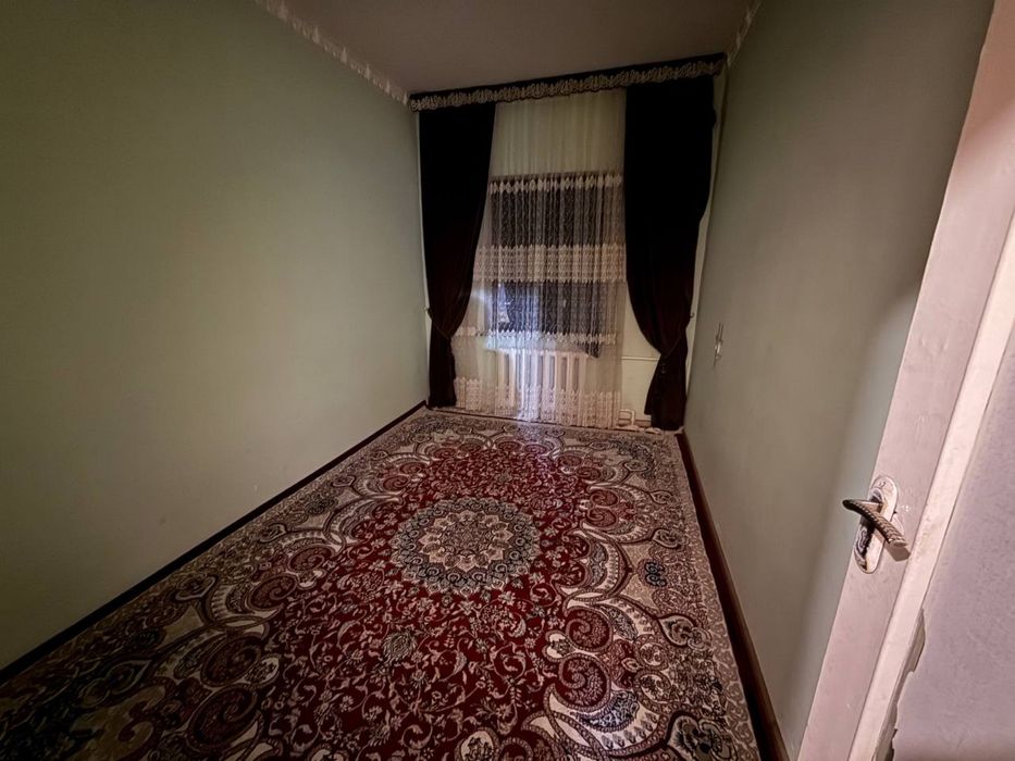 Алгоритм 30.  2 х комнатная Срочно Продается