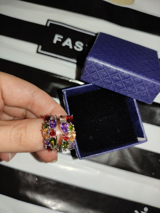 Продам серьги серебро