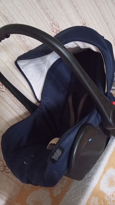 Продам автолюльку