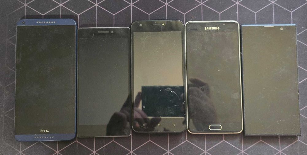 Pachet telefoane second-hand / defecte