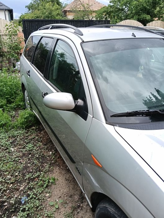 Vând mașină Ford focus