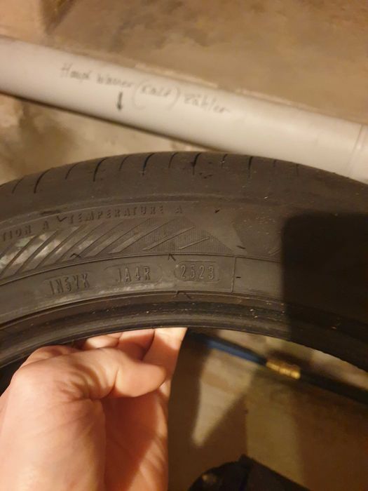 2 бр летни гуми на 500км като нови Goodyear