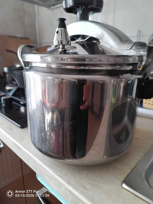 oala sub preiune 6 litri