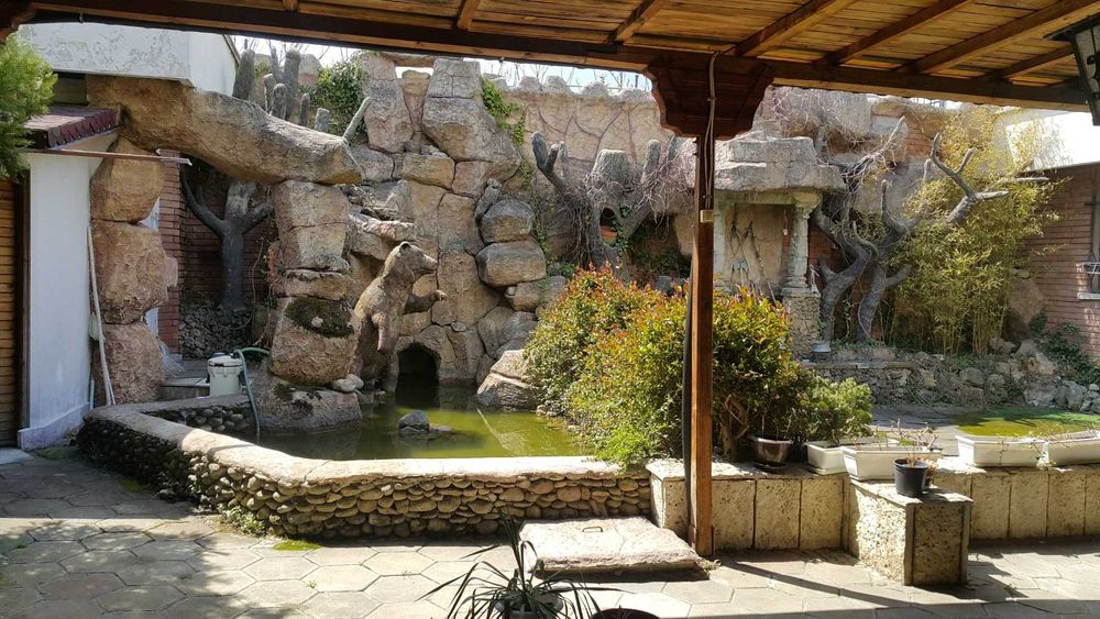 Продава се Къща в к.к. Слънчев бряг - 450 кв.м за 284 €/кв.м - Снимка #9