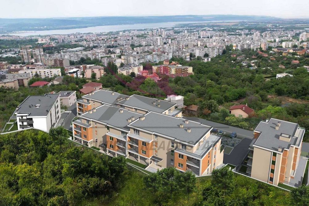 Продава се Тристаен апартамент в Варна, Възраждане 3 - 90 кв.м за 1478 €/кв.м - Снимка #1