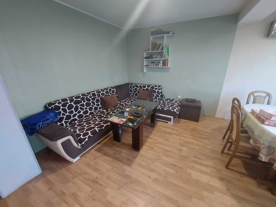 Продава се Тристаен апартамент в Търговище, Център - 80 кв.м за 765 €/кв.м - Снимка #4