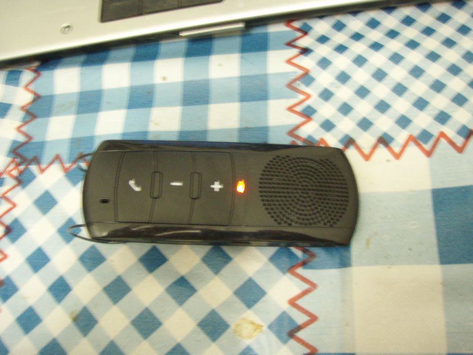 Carkit handsfree bluetooth portabil (cu acumulator), streaming audio