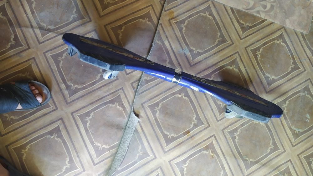 Скейтборд двух колесный