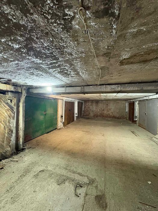 Гараж/паркомясто под наем