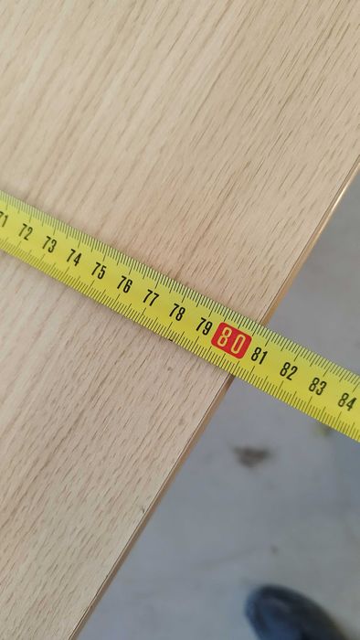 Маси кръгла ф-90см и квадратна 80/80см с метален крак