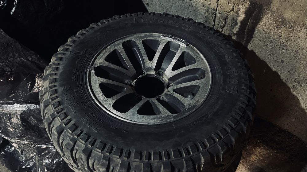 Резина 235/75/15