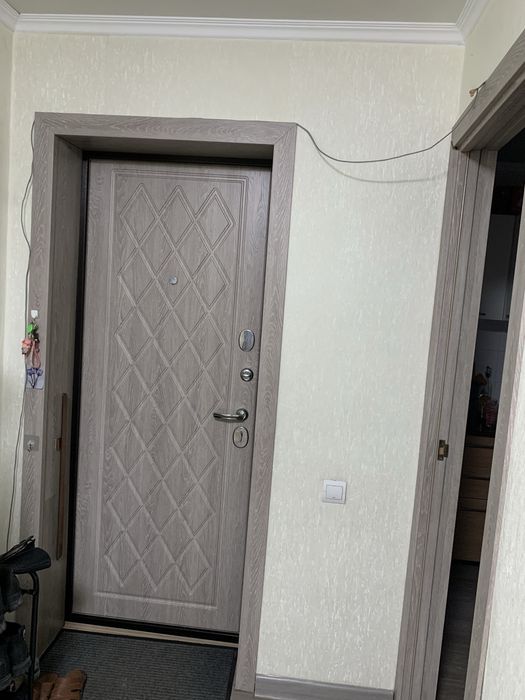 Продам 3-х на Крылова!