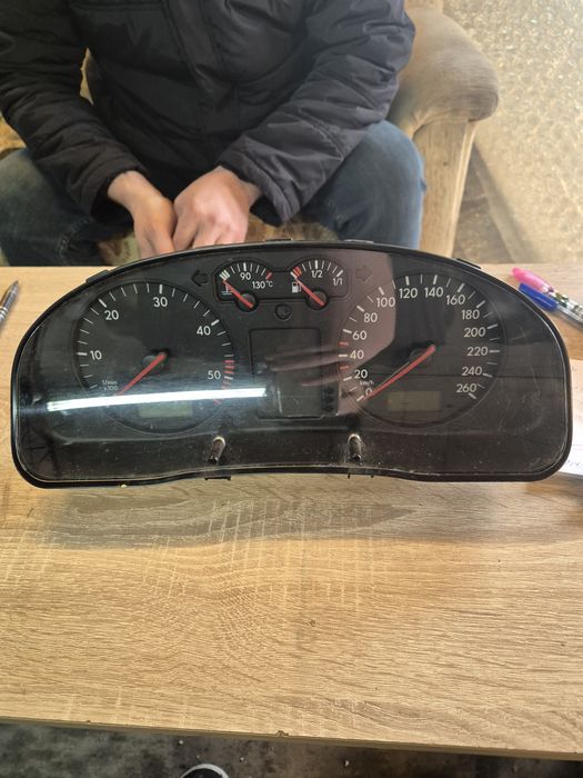 Оригинално табло за WV Пасат 4 дизел  1097- 2001г