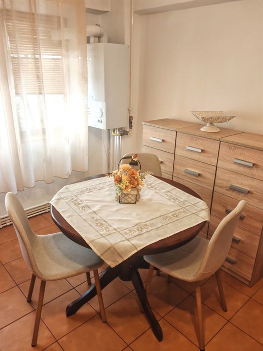 Inchiriez apartament  Buzau zona centru