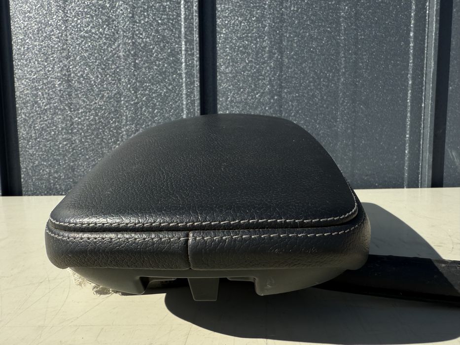 Cotiera Bmw  3 F25 piele neagra cusatura alba