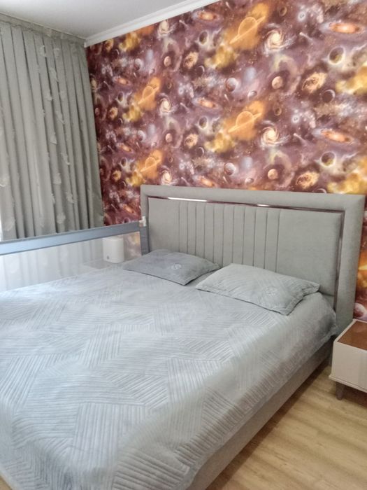 Продам спальный гарнитур