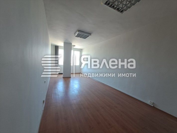 Дава се под наем Офис в София, Оборище - 115 кв.м за 900 € - Снимка #6
