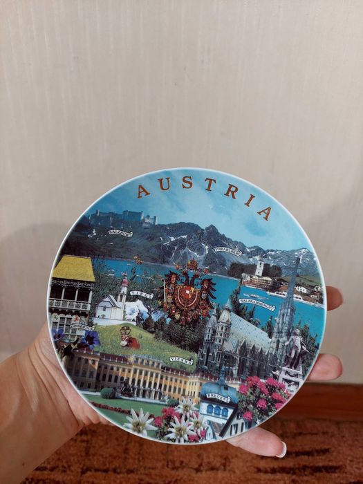 Продавам картини