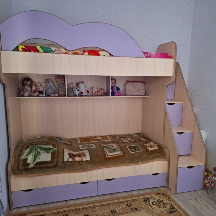 Продам детский спальный гарнитур