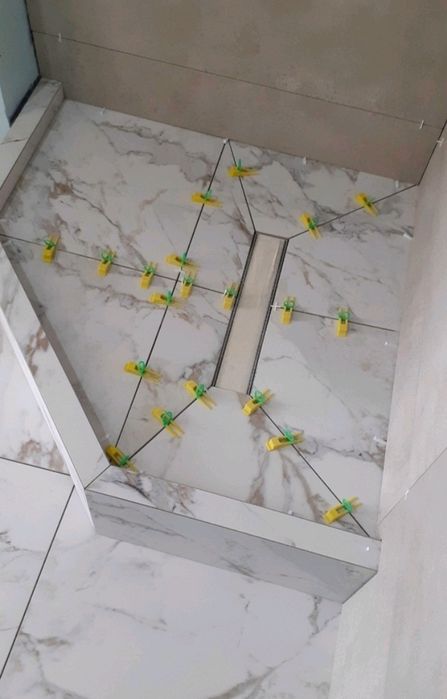 Мастер укладки плитки, кафель