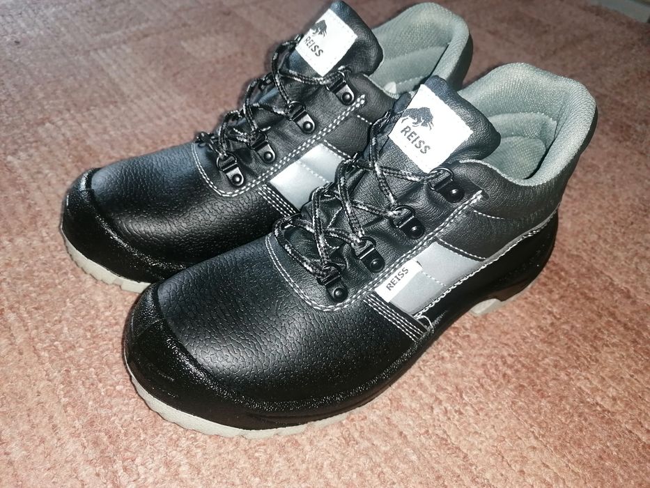 Ботинки 40-размер