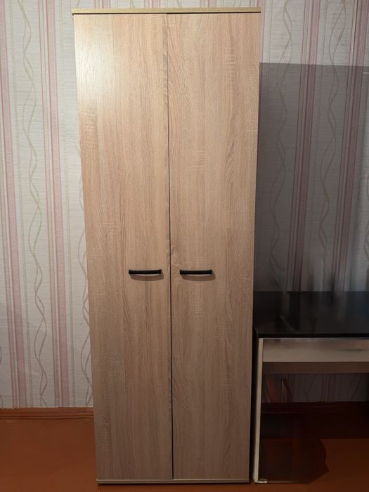 Продам шкаф бежевый