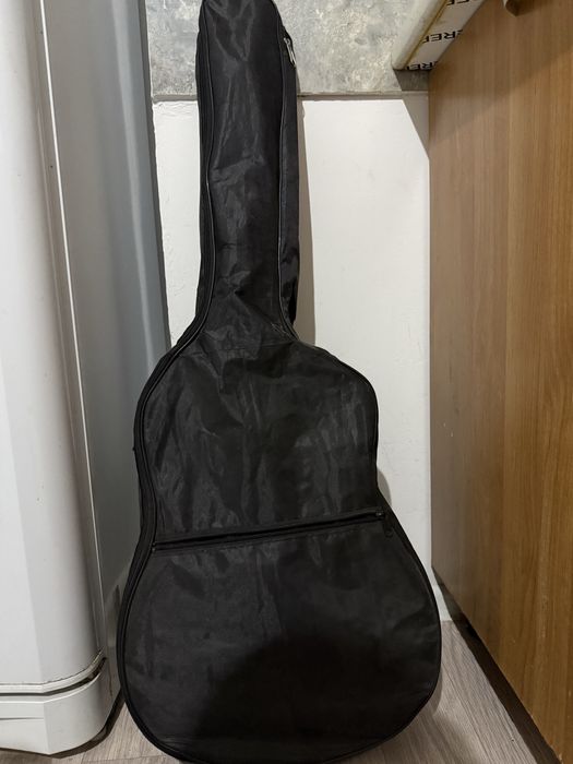 Гитара сатылады бу ватсапка жазамыз