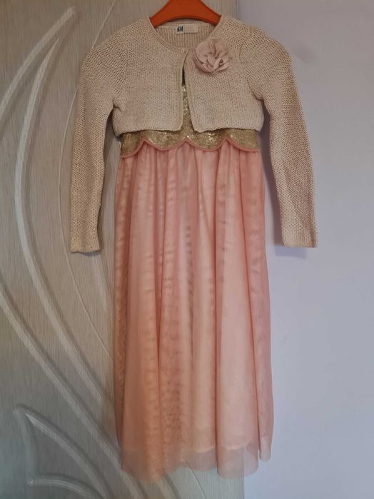 Нежно розова рокля 9-10 г.