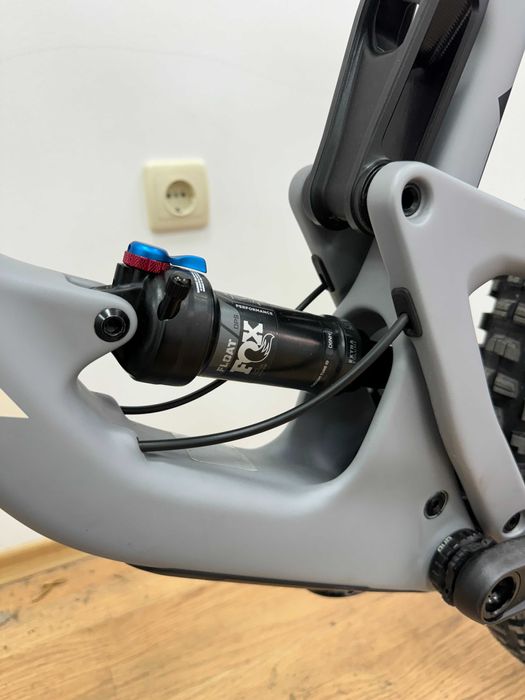 Santa Cruz Hightower Carbon 2022 Enduro Bike