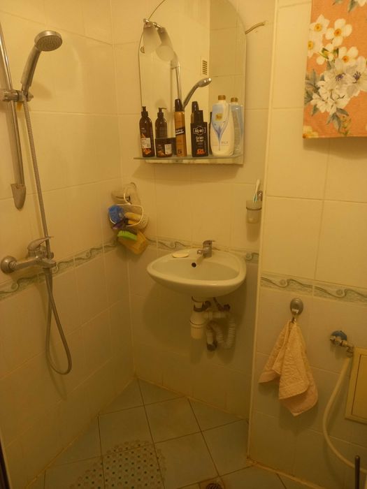 Дава се под наем Едностаен апартамент в Русе, Възраждане - 42 кв.м за 200 € - Снимка #1