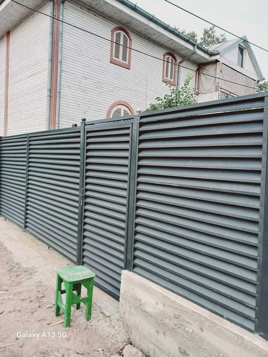 Construim garduri și porți exact după cerințele dumneavoastră (cu sau