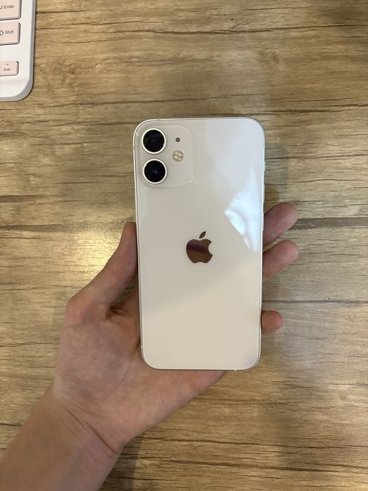 Iphone 12 mini 128 gb  идеальное состояние белый