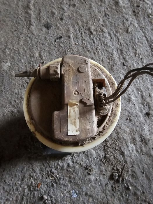 Pompa benzina in rezervor Dacia Logan [2004 - 2008] Sedan 1.4 MT