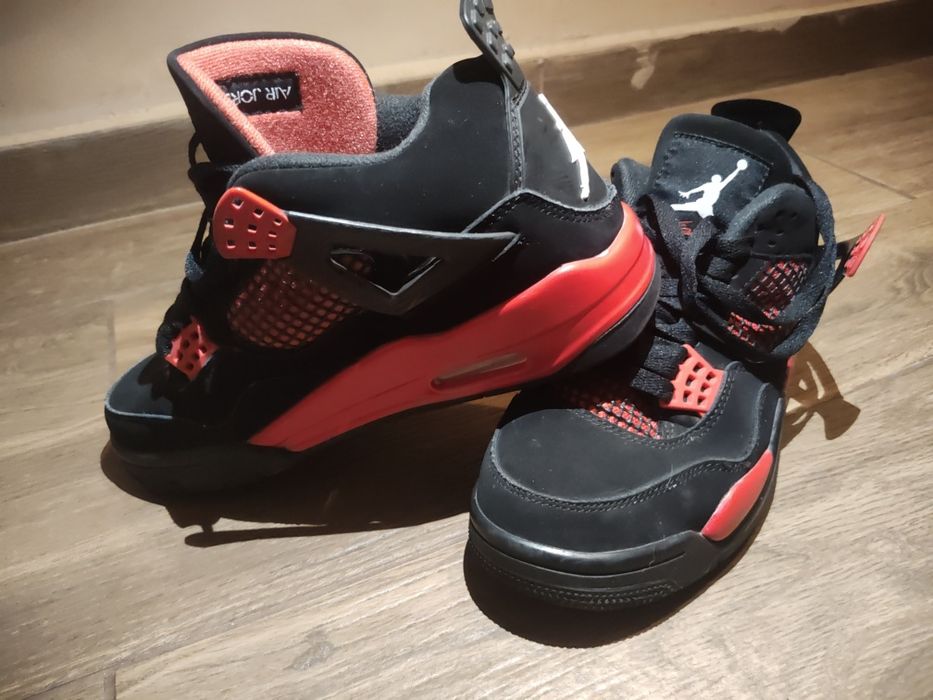 Air Jordan 4 Red Thunder (Оригинални) – 40 номер
