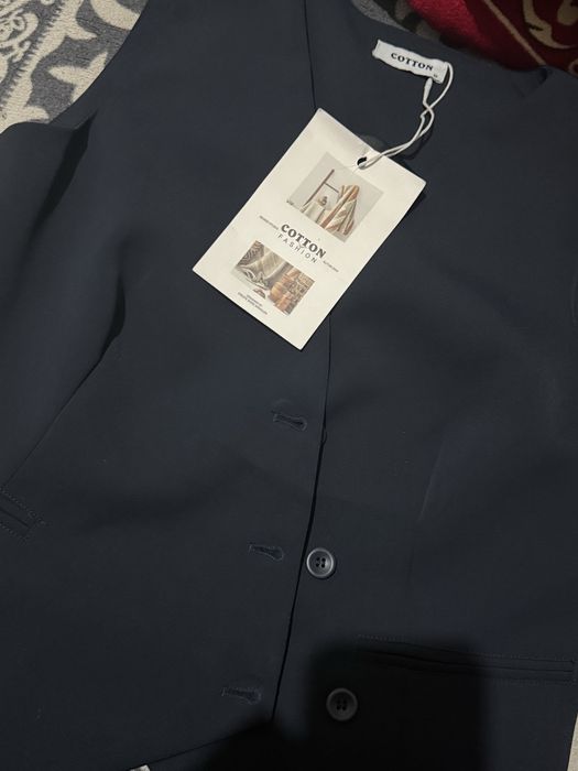 Жилетка темно синий