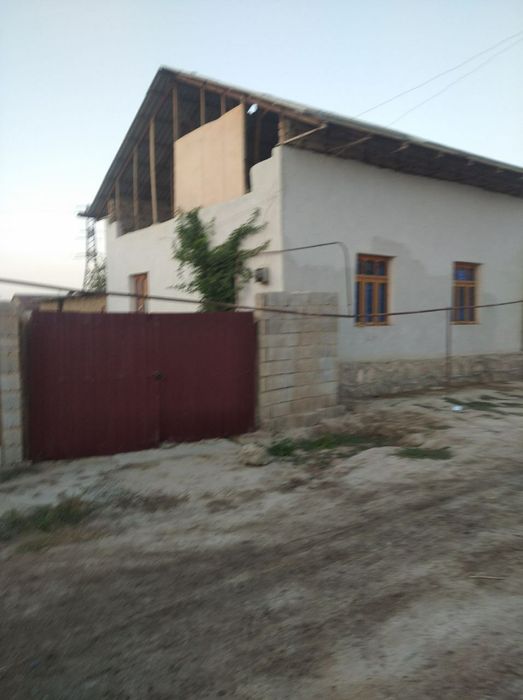 Navoiy viloyati Karmana tumani Dala hovli 6 sotix