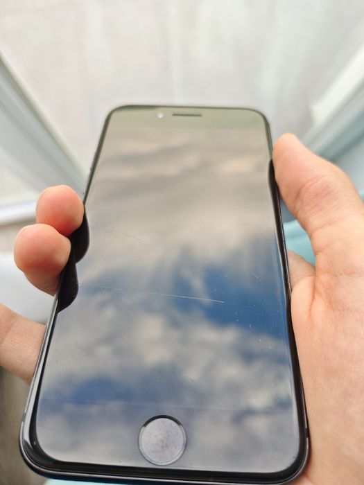 iPhone 8 64gb urgent