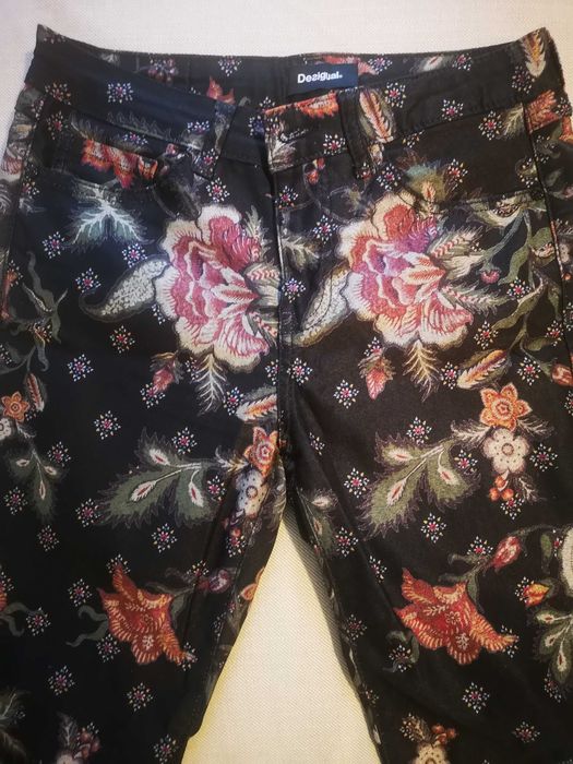 Pantaloni Desigual