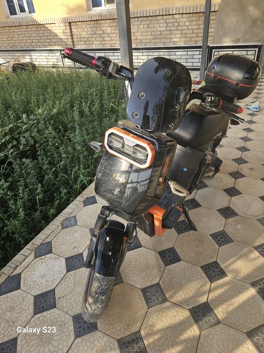 Demash largo motors tank 700 електро скутер(мопед) elektro skuter