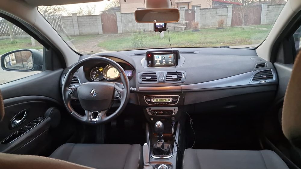 Renault Megane 3 facelift 1.5L dci 110 cp an 2015