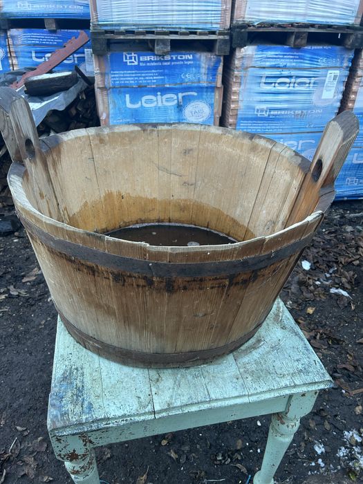 Ciubar traditional de lemn