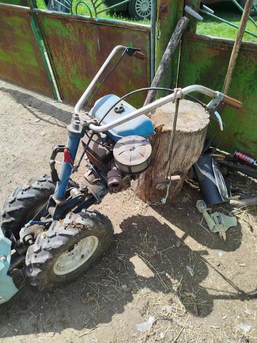 косачка марка "ACME"