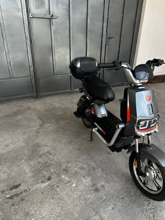 Demansh elektro skuter srowniy sotiladi