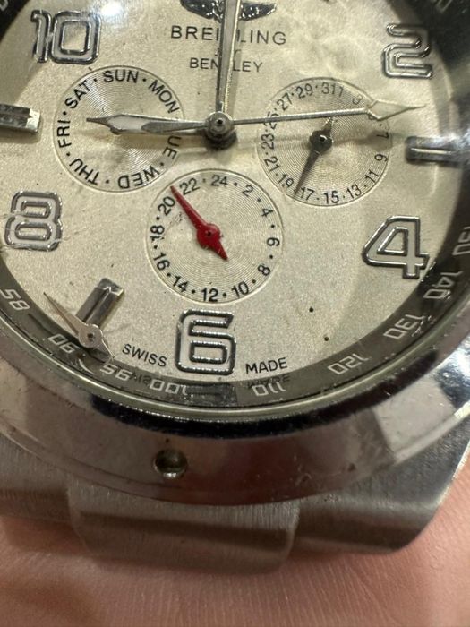 Продаю оригинальные часы Breitling