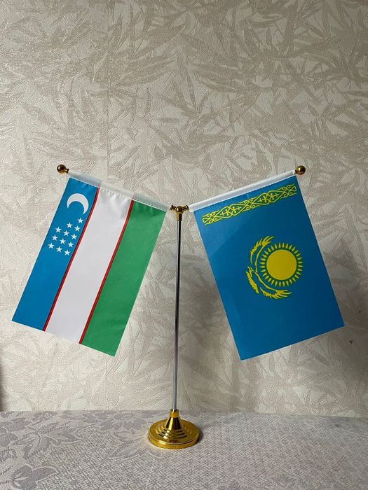 Железные Подставки для флажков