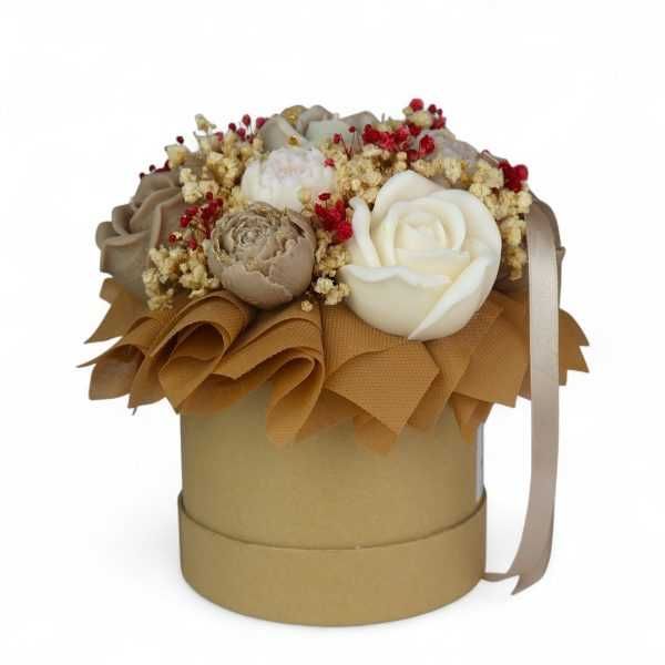 Луксозен букет със соеви свещи „Карамелена наслада“