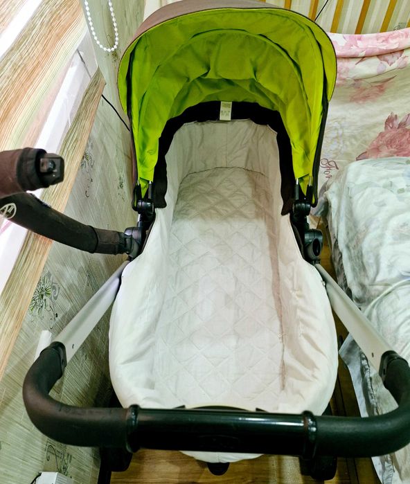 Продам коляску зима/лето chicco