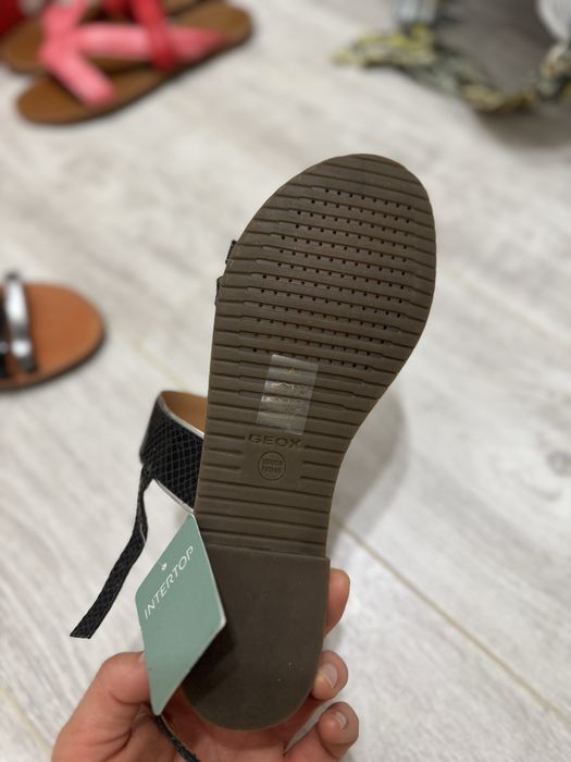 Летние босоножки Geox