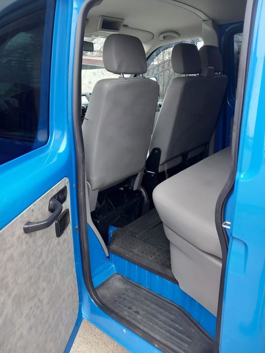 De vanzare  VW T5 Doka 6 locuri 2009 2.5 TDI Euro 4 Recent adus Germania